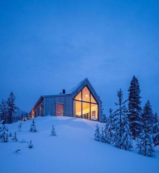 House on a Hill / Pirinen Salo Oy House on a Hill / Pirinen Salo Oy - Exterior Photography