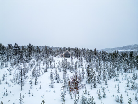 House on a Hill / Pirinen Salo Oy House on a Hill / Pirinen Salo Oy - Image 7 of 27