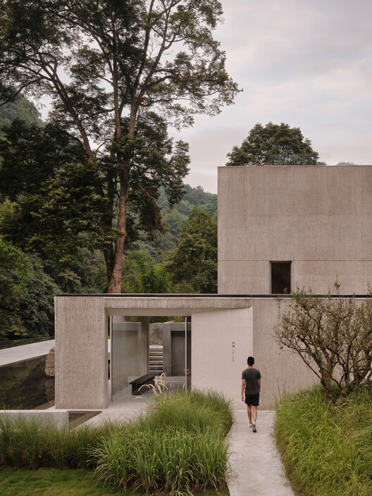 ZOLAND·Emei, Resort  / Studio J. Bridgland - Exterior Photography, Concrete