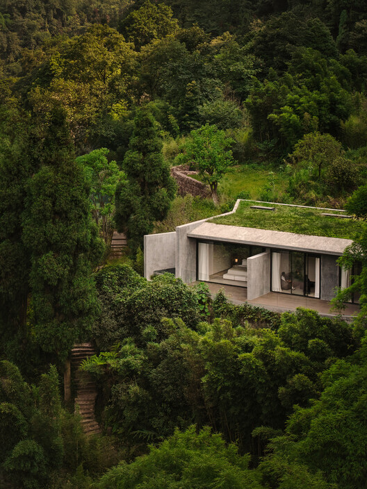 ZOLAND·Emei, Resort  / Studio J. Bridgland - Exterior Photography, Forest