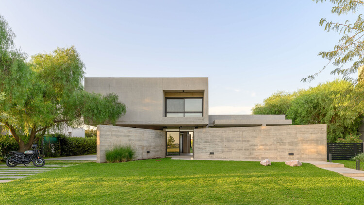 The 100 Best Latin American Houses of 2025 - Image 76 of 102