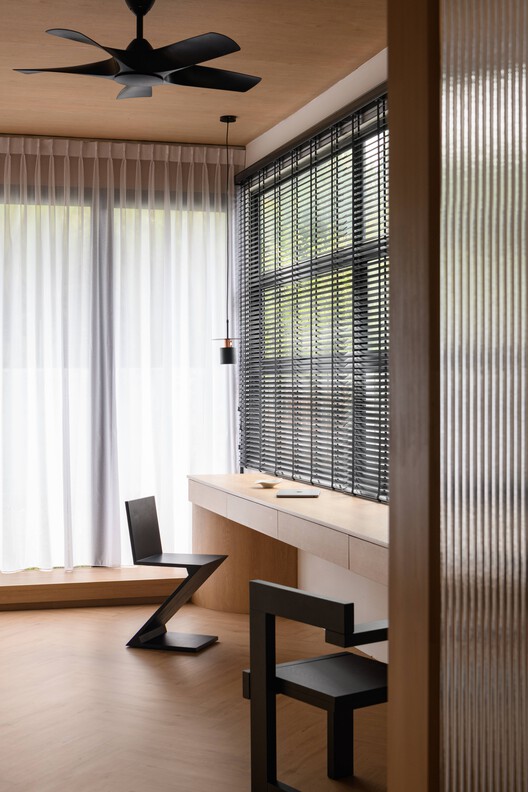 Sorairo Apartment / J HOUS STUDIO - Interior Photography, Wood, Lighting, Chair