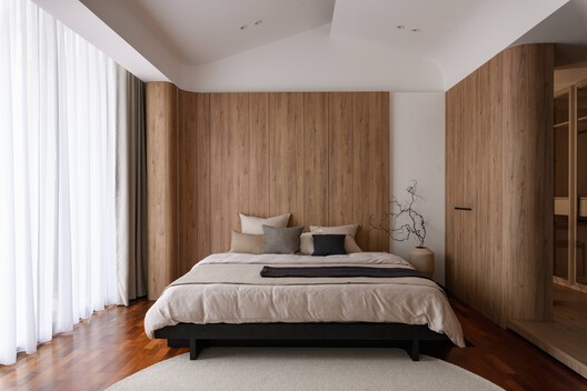 Sorairo Apartment / J HOUS STUDIO - Interior Photography, Bedroom, Bed, Wood, Lighting