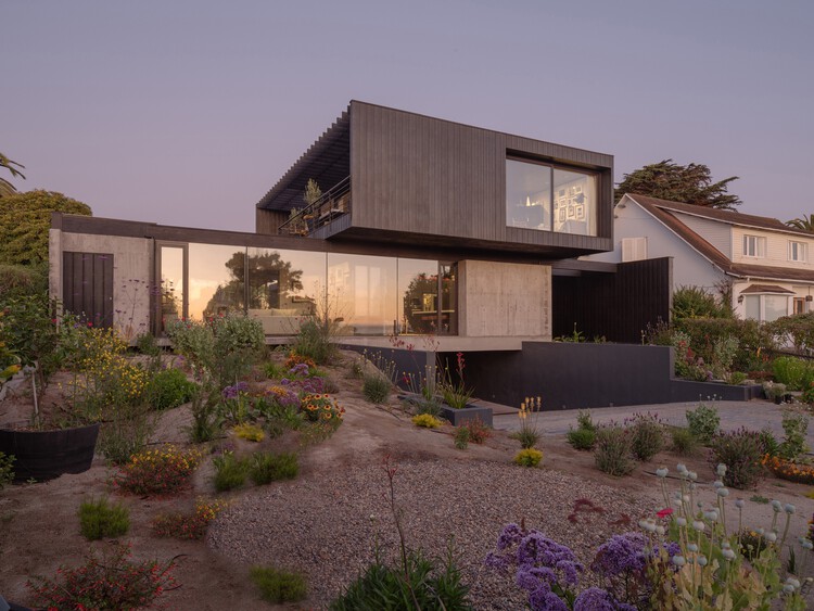 The 100 Best Latin American Houses of 2025 - Image 98 of 102