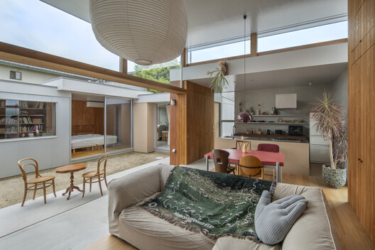 House in Sano / Hidekazu Kishi Architects - Interior Photography, Wood, Chair, Countertop