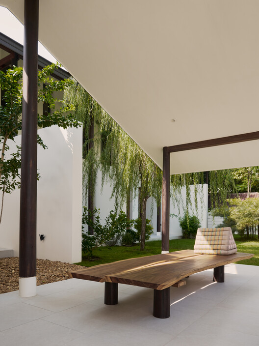 Verdure Villa / Vessu Collaboration - Image 3 of 44