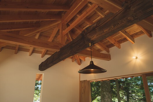 The Shrine Office / Sobokuya Inc. + PRIVATE Architect Studio The Shrine Office / Sobokuya Inc. + PRIVATE Architect Studio - Interior Photography, Wood, Lighting, Beam