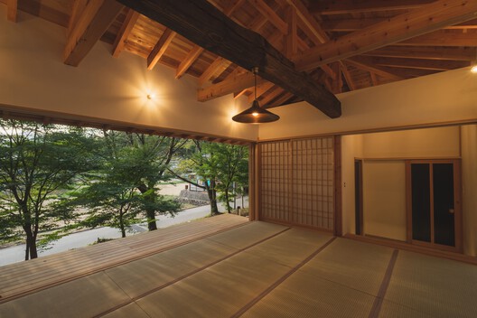 The Shrine Office / Sobokuya Inc. + PRIVATE Architect Studio The Shrine Office / Sobokuya Inc. + PRIVATE Architect Studio - Interior Photography, Wood, Beam