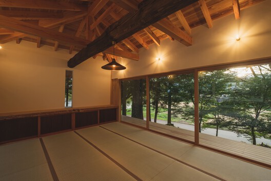 The Shrine Office / Sobokuya Inc. + PRIVATE Architect Studio The Shrine Office / Sobokuya Inc. + PRIVATE Architect Studio - Interior Photography, Wood, Beam