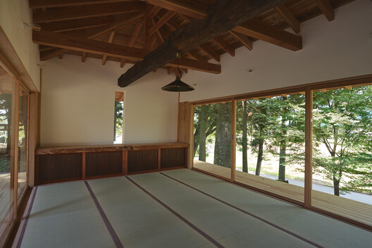 The Shrine Office / Sobokuya Inc. + PRIVATE Architect Studio The Shrine Office / Sobokuya Inc. + PRIVATE Architect Studio - Interior Photography, Wood, Beam, Glass