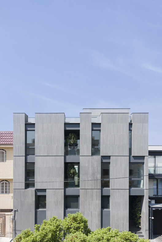 Residential NO. 18 / FAAM Office - Image 2 of 34