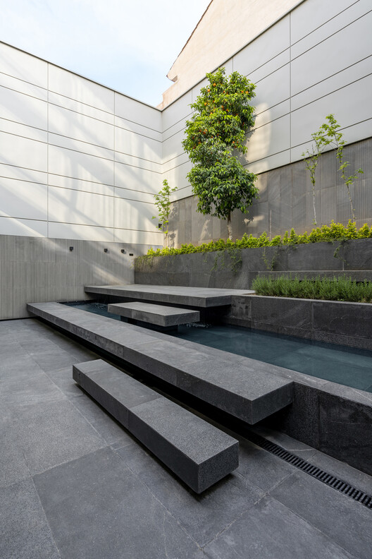 Residential NO. 18 / FAAM Office - Image 3 of 34