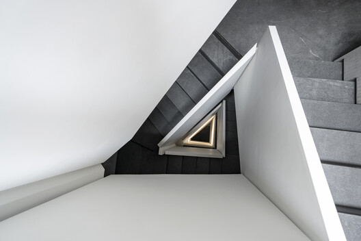 Residential NO. 18 / FAAM Office - Image 10 of 34