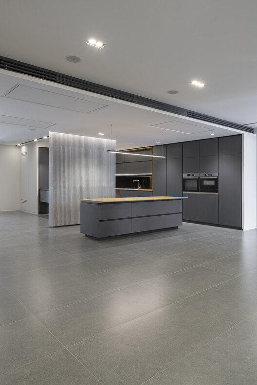 Residential NO. 18 / FAAM Office - Image 11 of 34