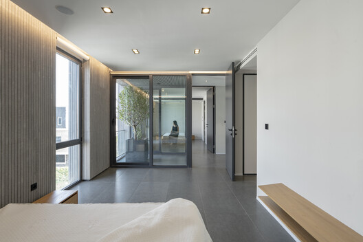 Residential NO. 18 / FAAM Office - Image 14 of 34