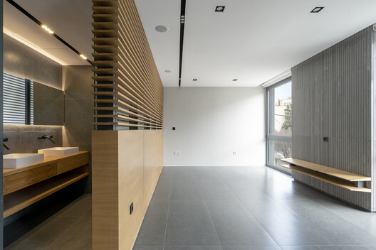 Residential NO. 18 / FAAM Office - Image 17 of 34