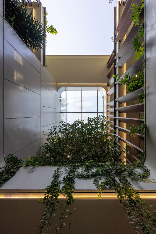 Tropical House 2 / ARO studio - Exterior Photography, Balcony