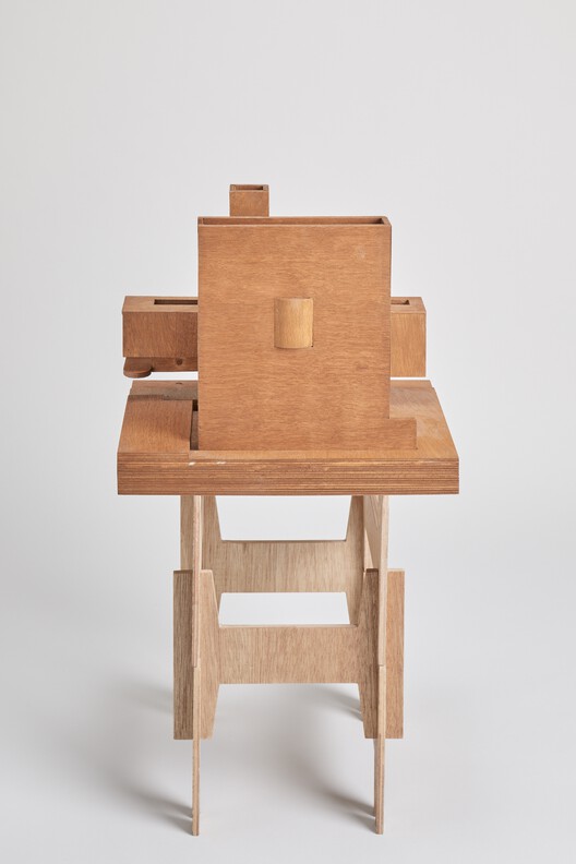 A Model of Sporadic Thoughts / FHHH friends - Image 19 of 19