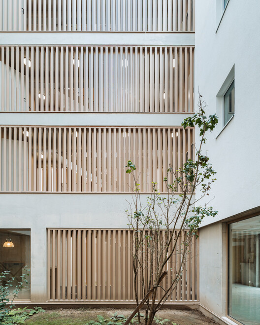 24 Social Housing Units / Prinvault Architectes - Image 3 of 19