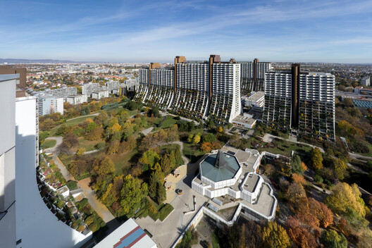 Wohnpark Alterlaa: Vienna’s Monumental Vision for Everyday Life