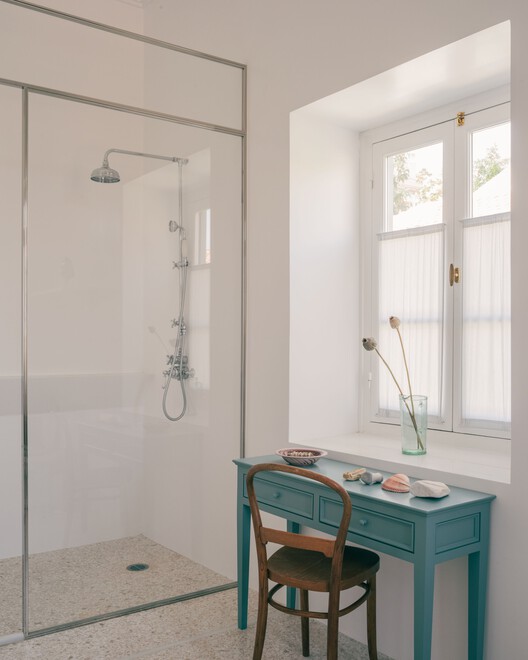 Plaka House / Local Local - Interior Photography, Bathroom, Glass, Shower