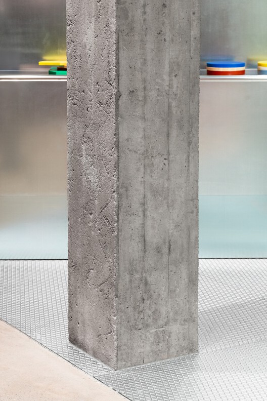 Plan C Frame Flagship Store / (ab)NORMAL + APRIL - Imagem 19 de 24