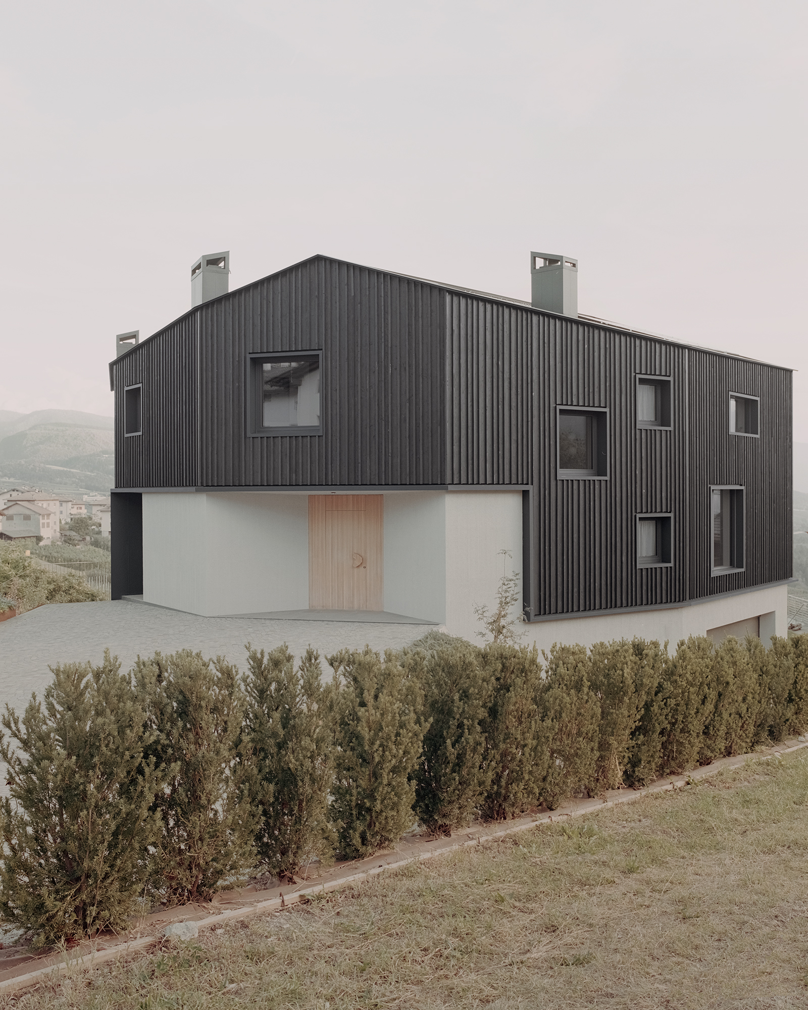 Gallery of Hometown House / MoDusArchitects - 12