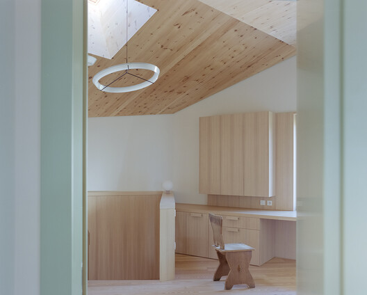 Hometown House / MoDusArchitects - Interior Photography, Wood, Lighting