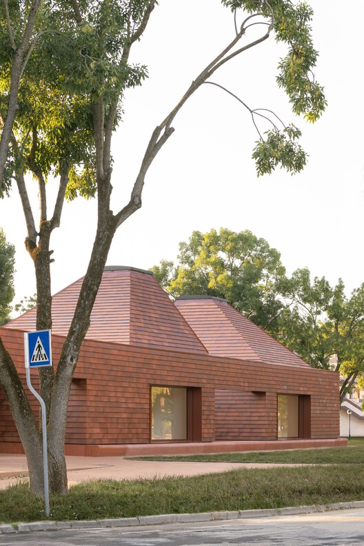 Kinder Rain / AACM - Atelier Architettura Chinello Morandi - Fotografía exterior, madera