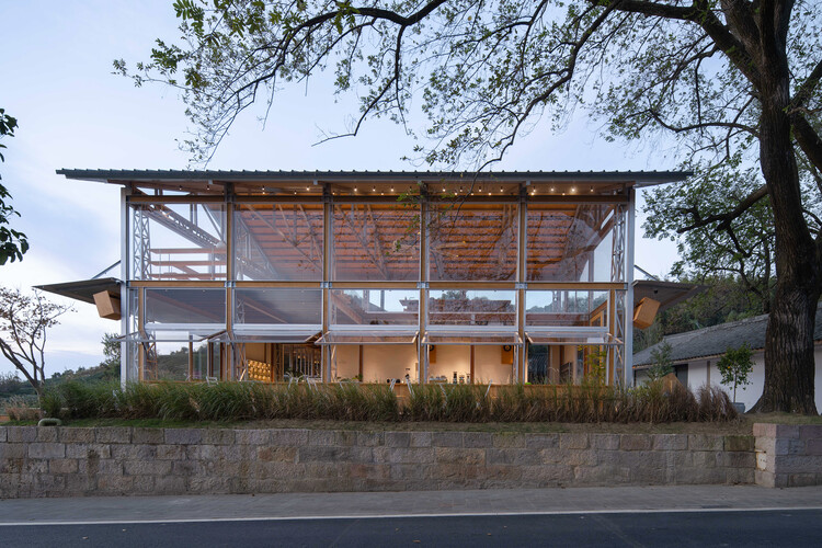 Cafeteria New 33 / Hill Architecture - Fotografia de Exterior, Viga
