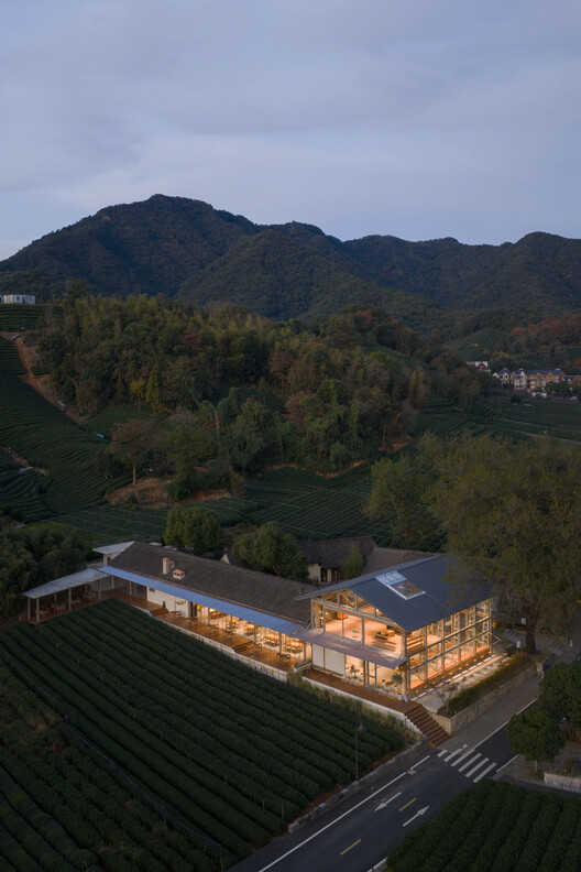 new 33 coffee / Hill Architecture - Image 9 of 35