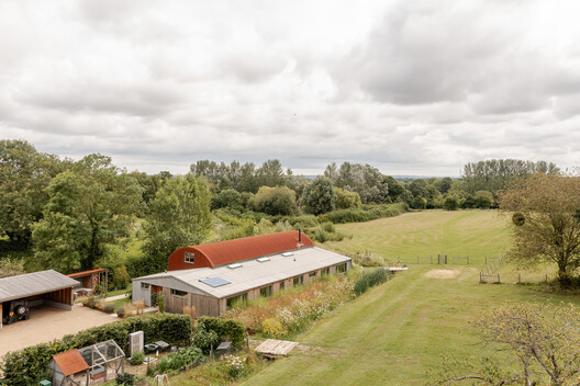 Dutch Barn House  / RX Architects - Exterior Photography, Garden