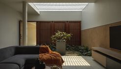 Corridor House 2.0 / i2a Architects Studio