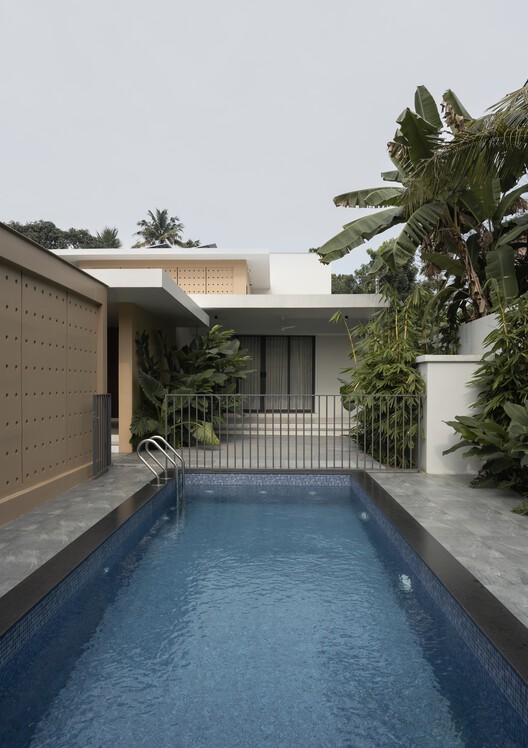 Corridor House 2.0 / i2a Architects Studio - Exterior Photography, Courtyard