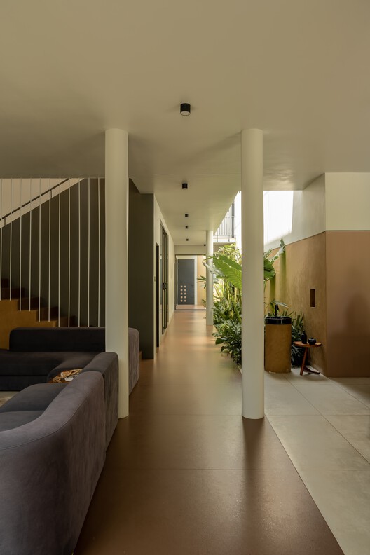 Corridor House 2.0 / i2a Architects Studio - Interior Photography, Wood, Lighting, Stairs