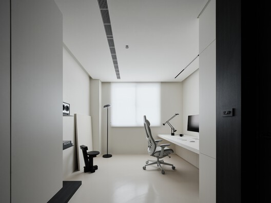 House Kuo / zuso studio - Interior Photography, Table, Lighting, Chair