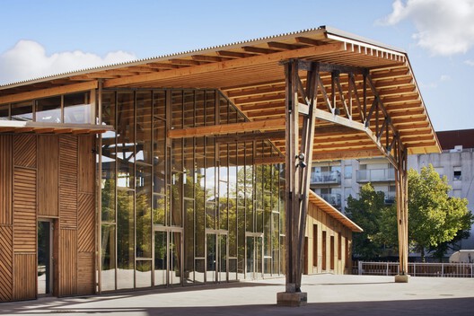 Restructuring and Extension of the Académie Fratellini in Saint-Denis  / Atelier du Pont - Image 1 of 13
