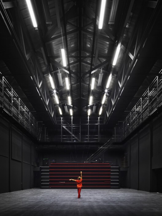 Restructuring and Extension of the Académie Fratellini in Saint-Denis  / Atelier du Pont - Interior Photography