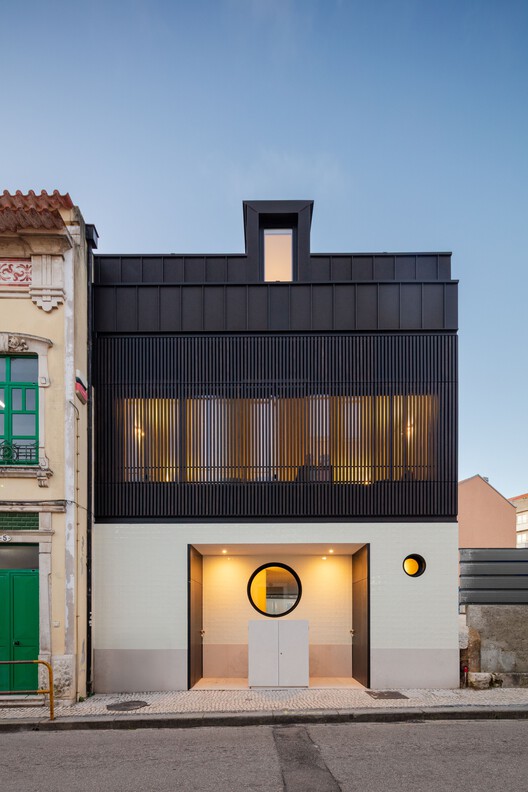 Casa de Sá / Tiago do Vale Arquitectos - Fotografía exterior, Fachada