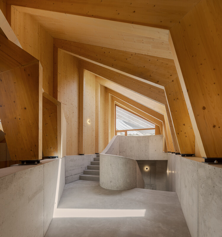 Bodega Quinta de Adorigo / Atelier Sergio Rebelo - Imagen 5 de 32