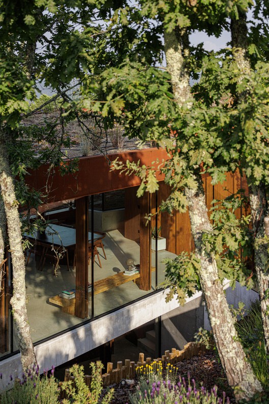 Corten House / HPA Arquitetura e Investimentos - Image 11 of 36