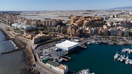 Between Sea and City: Contemporary Fish Market Architecture - Image 11 of 16