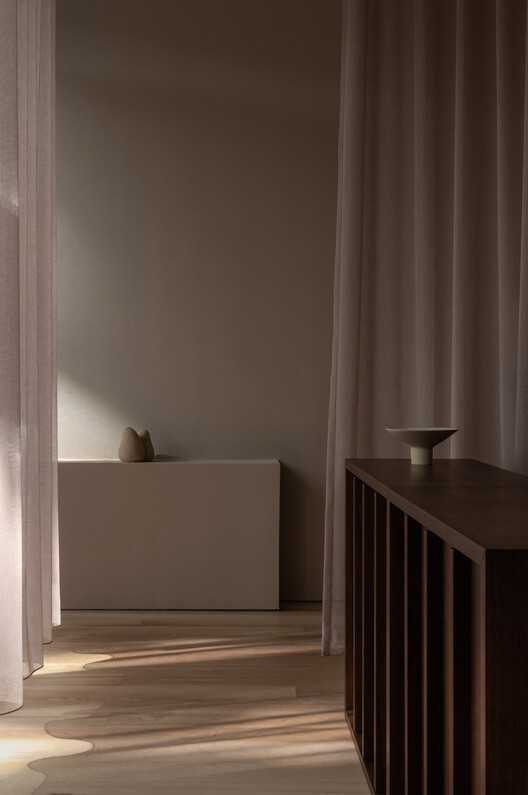 Kolon x Anour Showroom / NORM Architects + Karimoku Case - Image 5 of 14