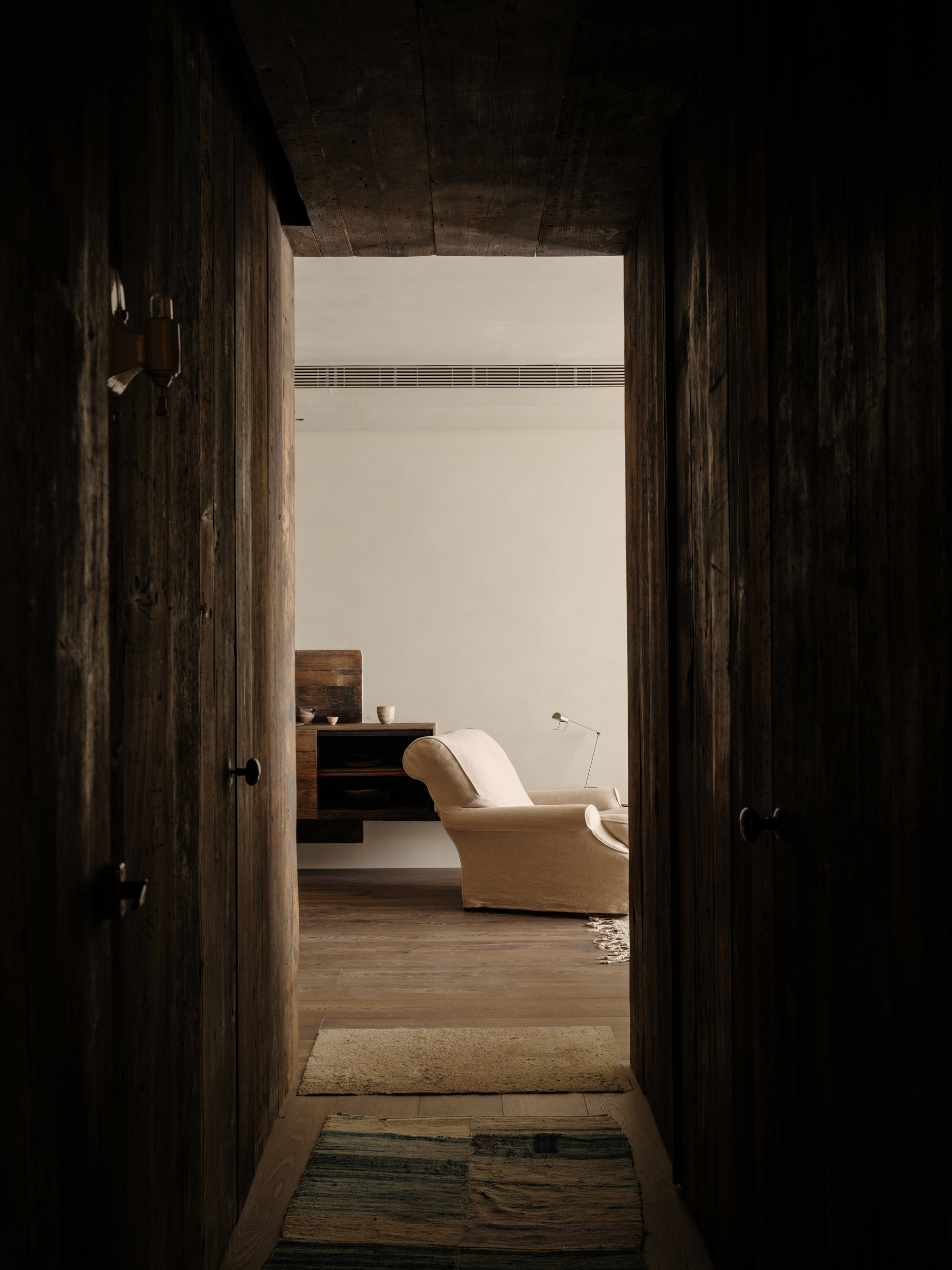 Gallery of A Young Artist’s Home in Collected Time / Mountain Soil ...