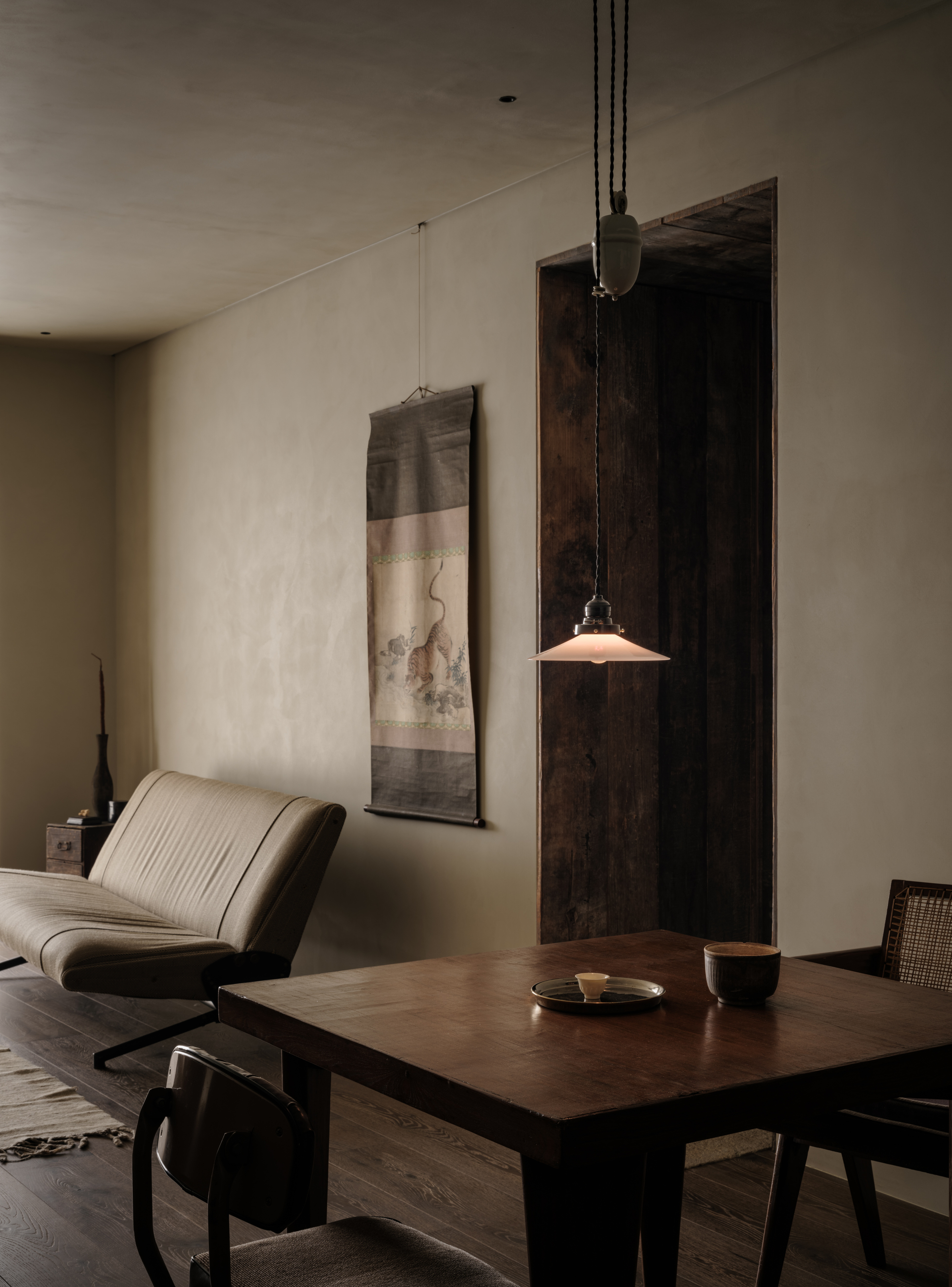 Gallery of A Young Artist’s Home in Collected Time / Mountain Soil ...