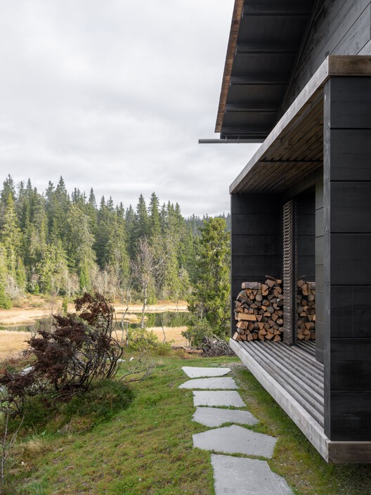 Cabina 3PR/R21 Arkitekter - fotografía exterior, madera