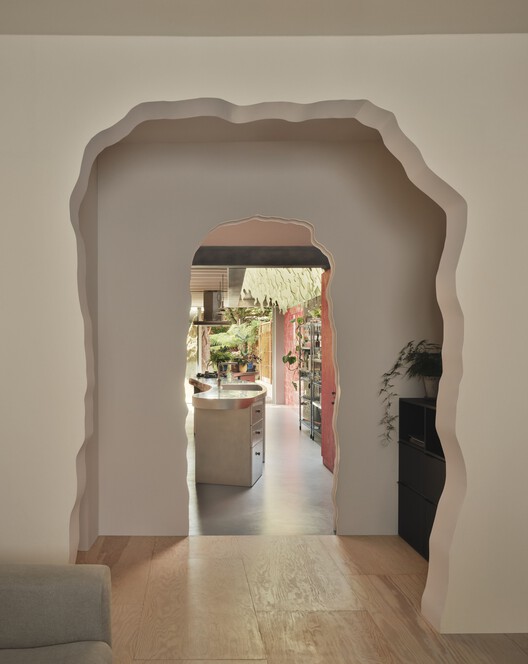 Druid Grove Terrace House / CAN - Image 4 of 29