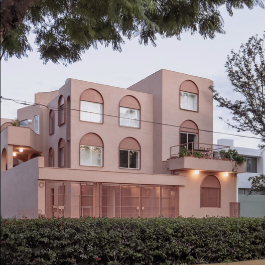 Renovation and Everyday Life: How Latin American Architecture Reinvents Existing Spaces - Image 26 of 27