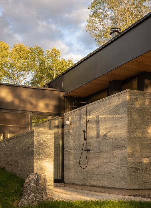 Manitouwaba Lake House / Daymark - Image 17 of 25