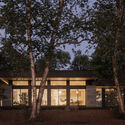 Manitouwaba Lake House / Daymark - Exterior Photography, Houses
